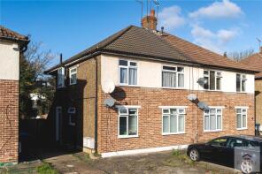 64, Lyndhurst Gardens, Enfield EN1 2AP