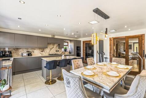 Narborough Road, Leicester, Leicestershire, LE3