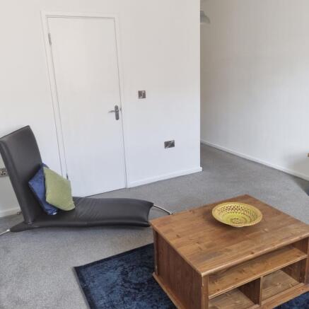 WhatsApp Image 2025-04-08 at 15.30.59 (1)