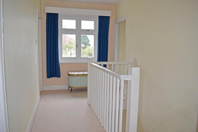 31 High House Drive, landing.jpg