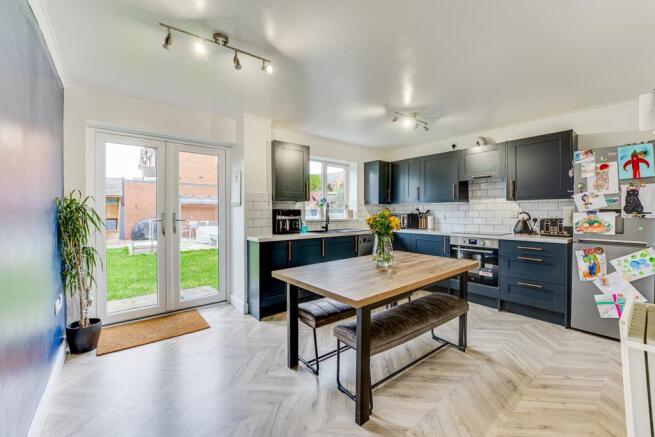 71 Lavender Close, Oakley Vale-7.jpg