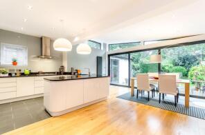 3, Annesley Road, London SE3 0JX