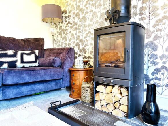 4 bed Detached for sale Image 5