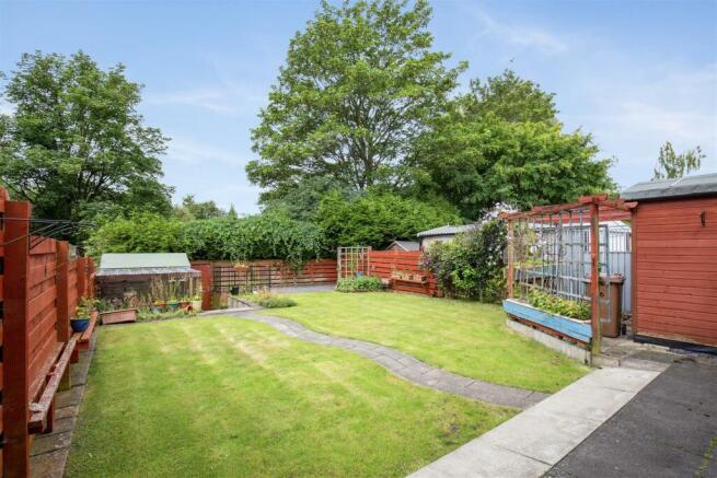 26 Linburn Grove 21.jpg
