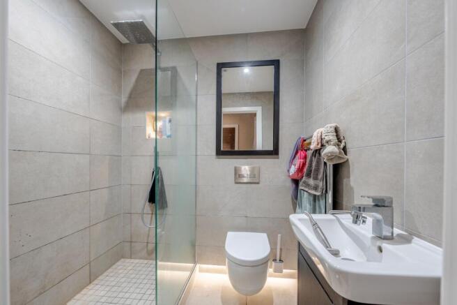 2 bed Flat to rent Image 8