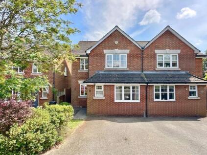 Fielders Way, Shenley, WD7
