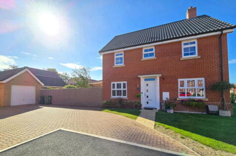 Halifax Close, Attleborough NR17