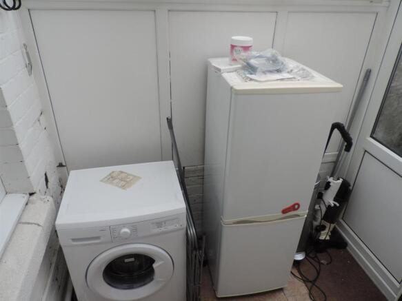 Lean to/utility room