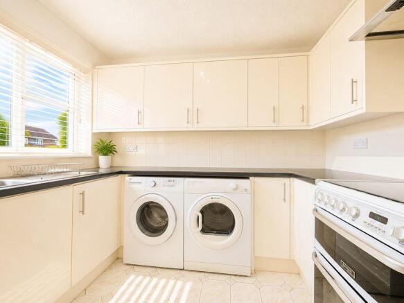 Eastwood Avenue, Burntwood, WS7 2DX photo 4