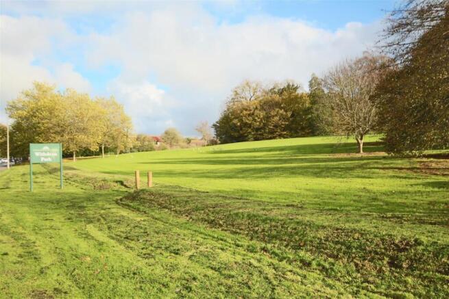 London Road, Patcham, Brighton photo 4