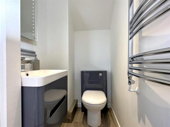 Modern Bathroom Fittings 875