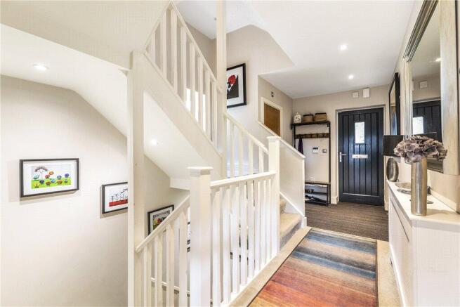 5 bed Detached for sale Image 4