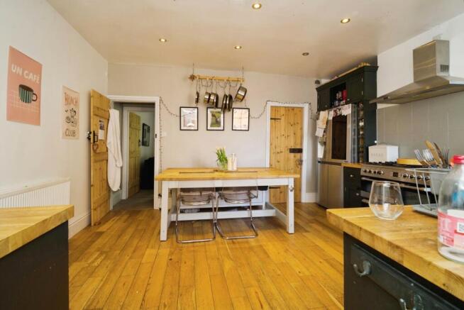 2 bed Cottage for sale Image 5