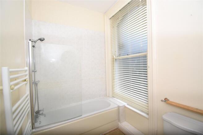 2 bed Apartment for sale Image 10
