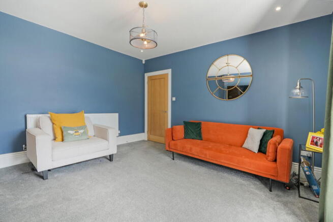 5 bed Detached for sale Image 5
