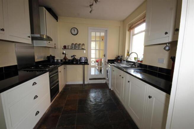 Kitchen.JPG