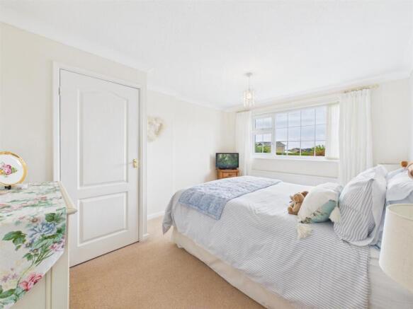3 bed Detached for sale Image 8