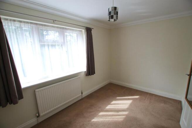 Bedroom 2 alt.JPG