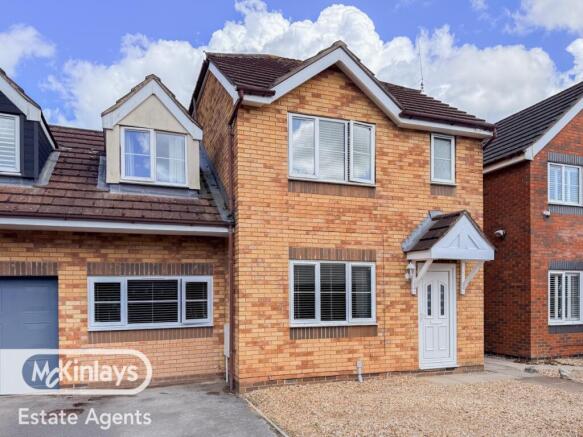 Spacious Three-Bedroom Family Home in Prime Taunt