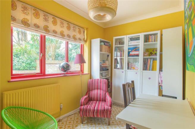 Snug/Playroom