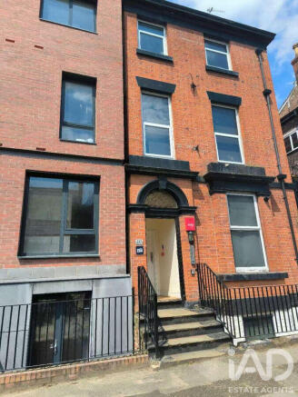 Studio flat on Upper Hill Street, Liverpool, L8, £39,900