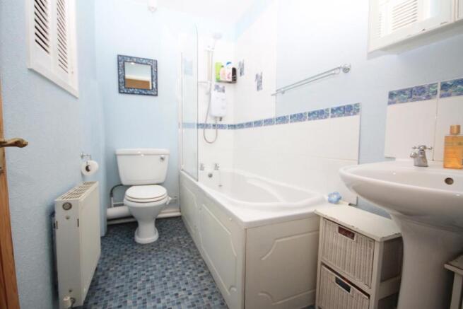 HOUSE BATHROOM/W.C.