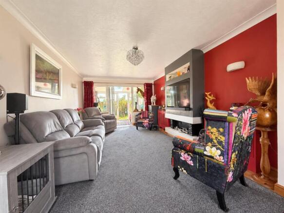 Ingelrica Avenue, Hatfield Peverel, Chelmsford photo 3