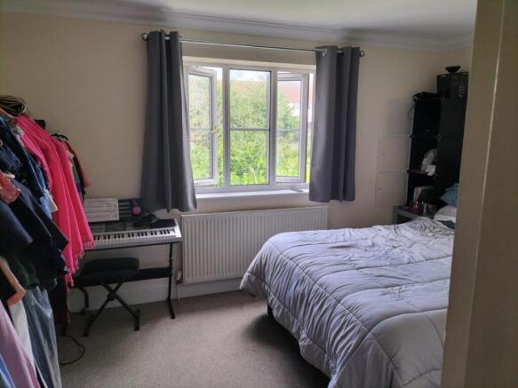 Bedroom .jpg