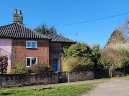 24, Main Road, Woolverstone IP9 1AX
