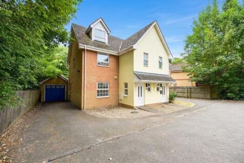 Burrows Drive, Huntingdon, PE29