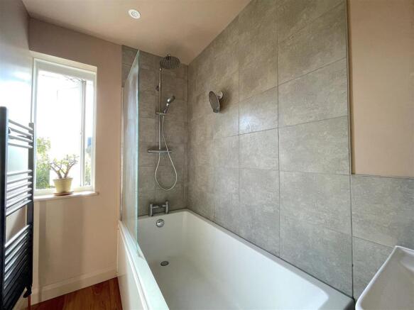 Bathroom (2).jpeg