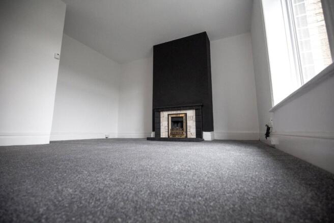 3 bed Terraced to rent Image 4