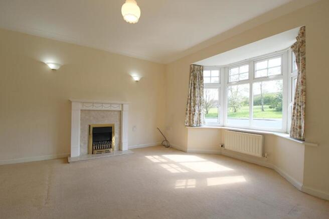 IMG_8102 living room.JPG