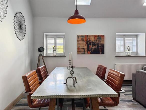 3 bed Barn Conversion for sale Image 8
