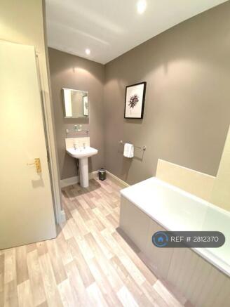 1 bed Flat to rent Image 7
