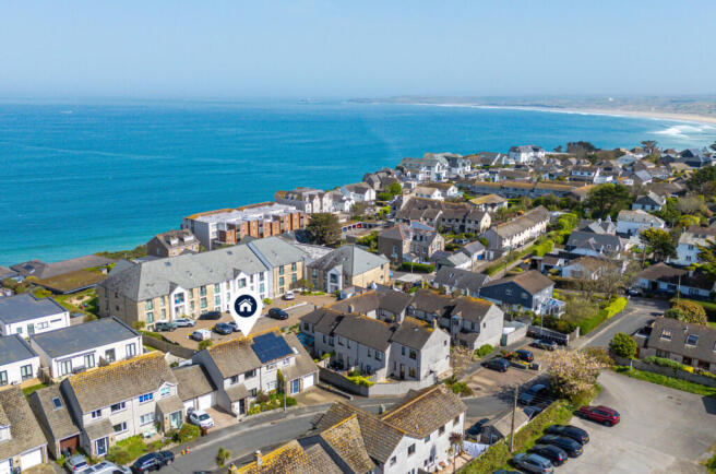 1438249-11-69d66b...