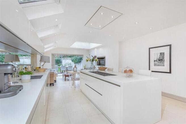19301_101_grosvenor_avenue6.jpg
