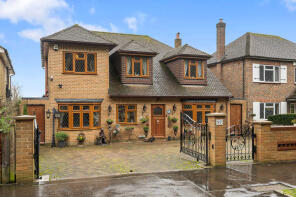 7, Bankside, South Croydon CR2 7BL