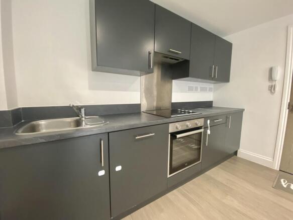 1 bed Apartment to rent Image 4