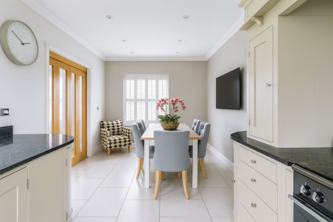 Kitchen/Dining Room