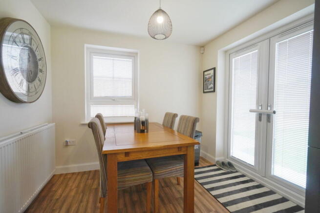 3 bed Semi-Detached for sale Image 10