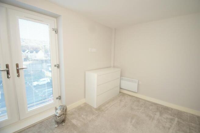 2 bed Flat to rent Image 8