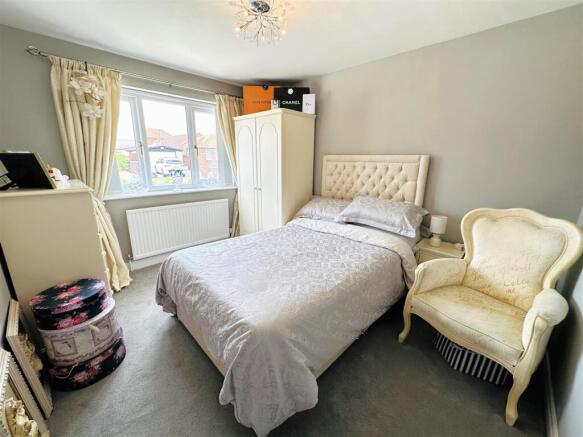 3 bed Detached Bungalow for sale Image 10
