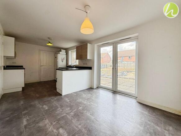 Kitchen/Dining Room