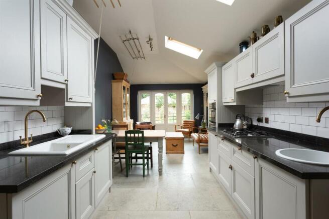 Kitchen/Breakfast Room
