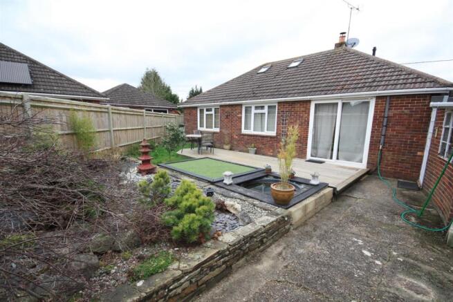 rear garden2.jpg