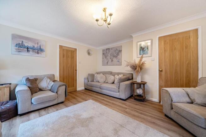 Oldcastle Avenue, Guilsfield, Welshpool photo 4