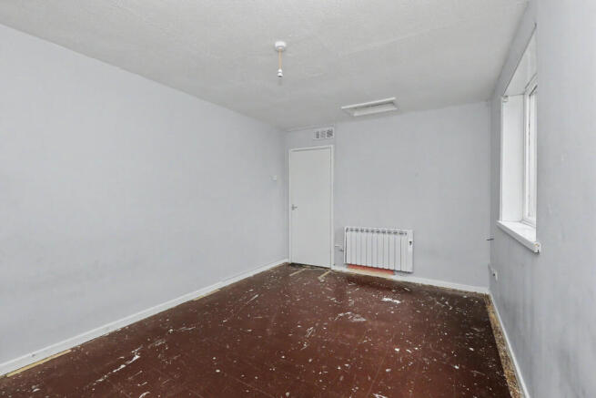 2 bed Flat for sale Image 9