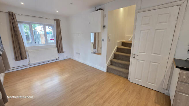 Farm Close, High Barnet EN5 3BS photo 5