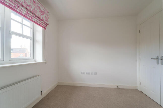 Detached 4 Bed 2 ...